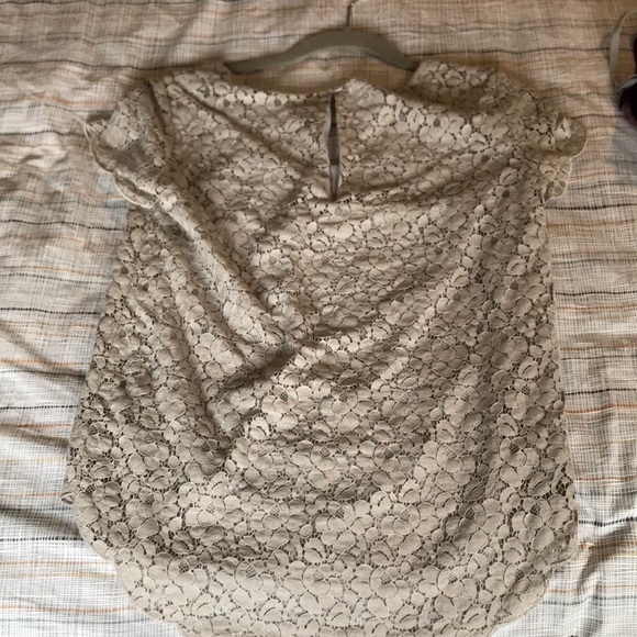 Aritzia Talula lace blouse - Picture 4 of 4